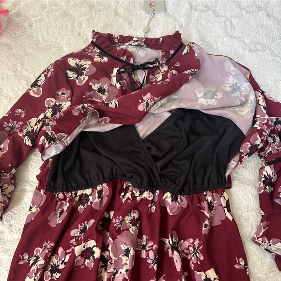 NWT Kimi & Kai Maternity Nursing Floral Tiered Panel Tunic Flutter Sleeve Medium - Picture 7 of 12